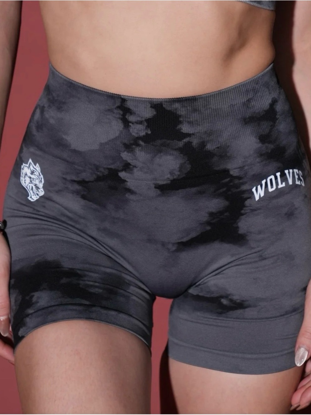 Darc Sport Women’s High-Waist Seamless Shorts in Black Ghost Clouds